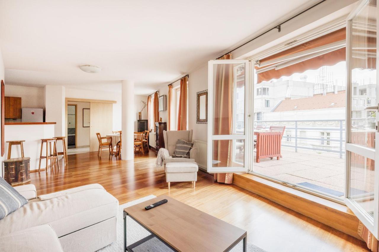 Bright And Spacious Penthouse W/ Terrace & Parking Budapest Ngoại thất bức ảnh